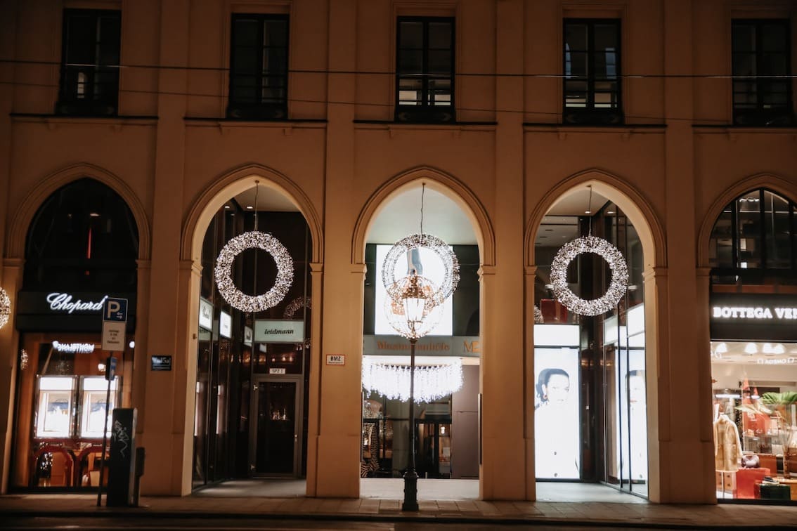 Weihnachtsdeko München Chopard Maximilianstraße