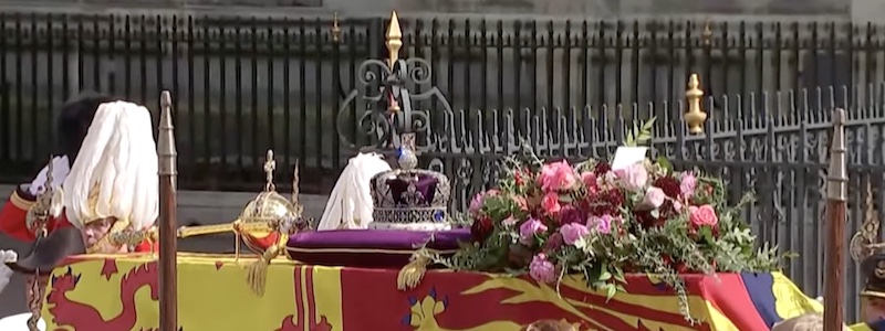 Sargschmuck Königin Elizabeth II