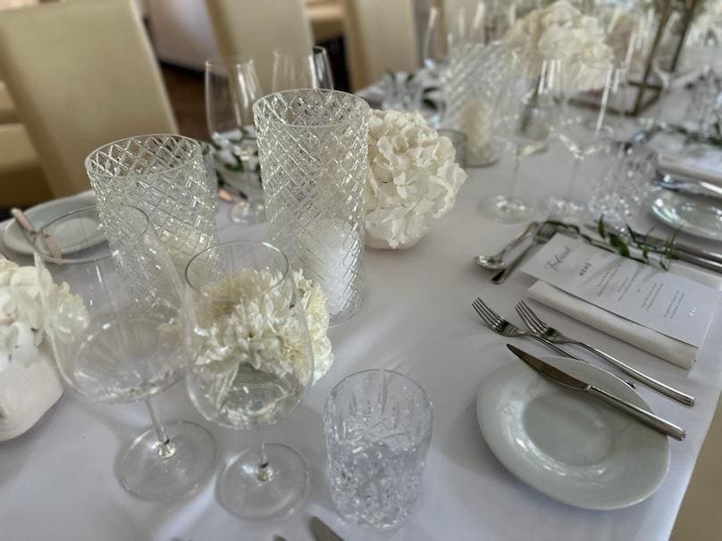 Tischdeko Weiß für Hochzeit